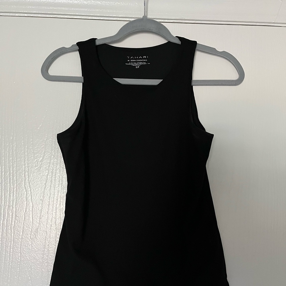 Tahari Women's Black Sleeveless Top